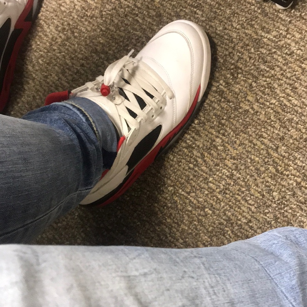 Meet your Posher, Isai